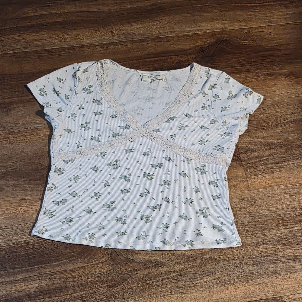 No Comment NY-LA Womens Floral Lace Trim V-Neck Ribbed Short Sleeve Top Blue M